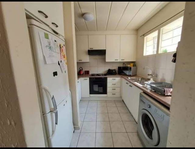 2 BEDROOM PROPERTY TO RENT IN OAKDENE